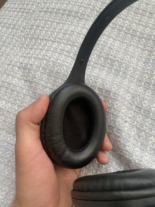 Продам наушники дешево