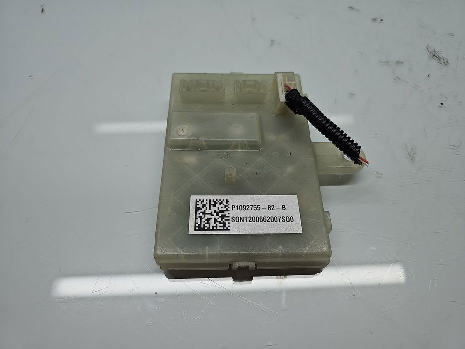 Modul confort TESLA Model 3 [Fabr 2020-2025] 1092755-82-B