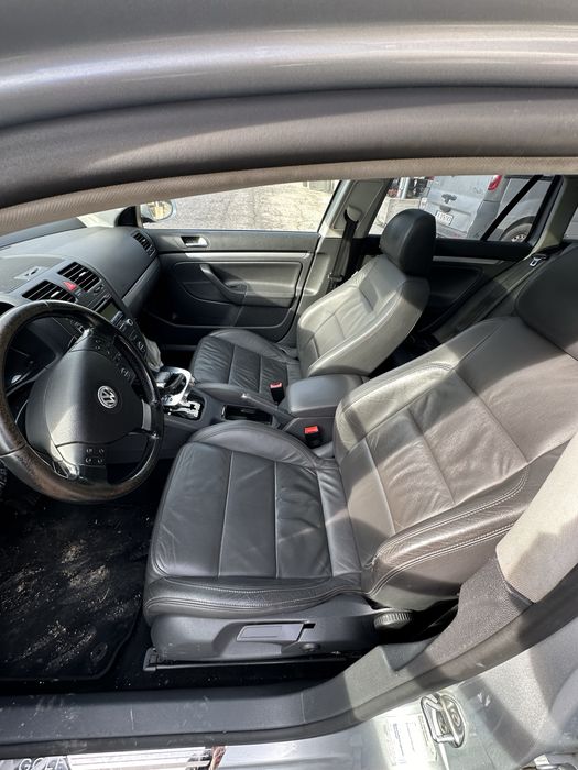 Vw Golf Jetta 2.0TDI CBD DSG