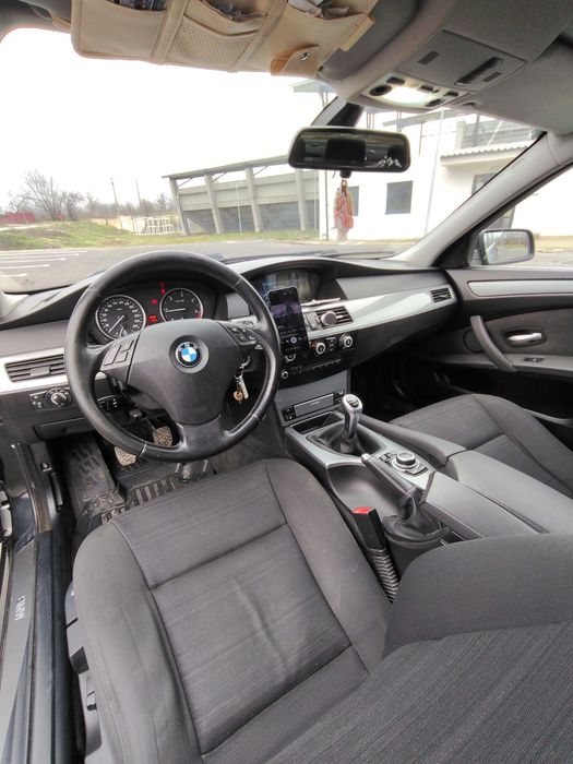 BMW E60 520d 177 CP

-Km 310000
-An 2009 

Ca și investiții: 
-