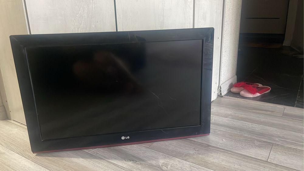 Тв LG сатылады срочно