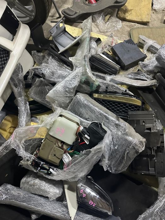 Продам Мерс на запчасти