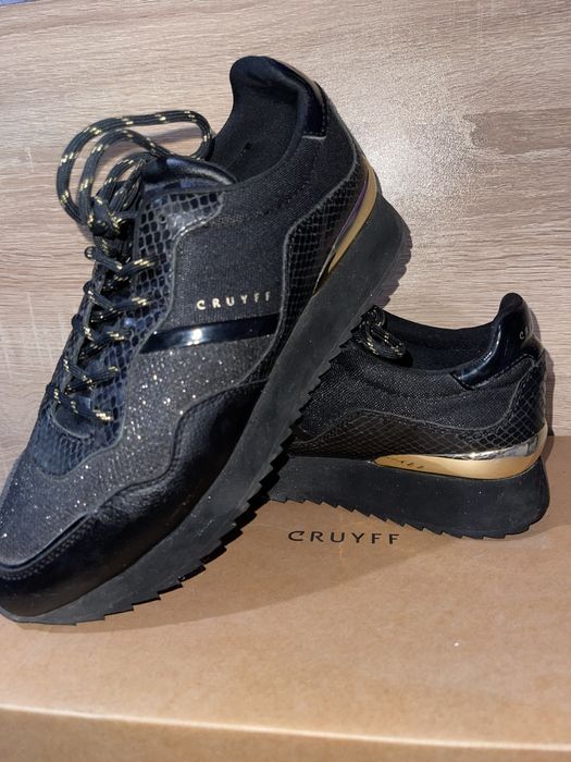 Дамски маратонки  CRUYFF