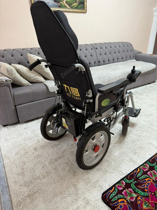 Инвалидная коляска