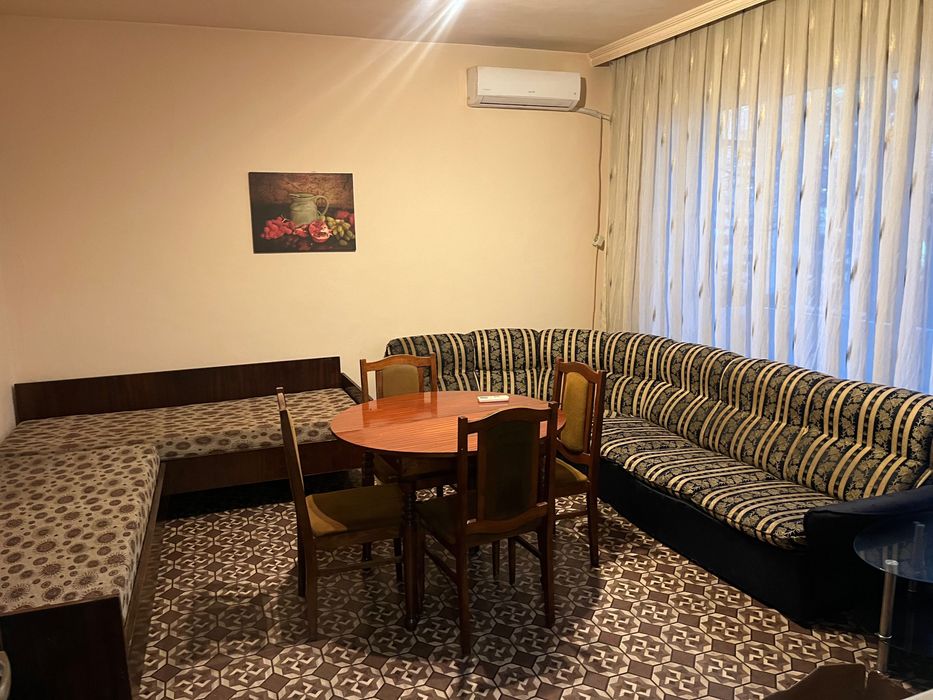 Двустаен апартамент Христо Смирненски