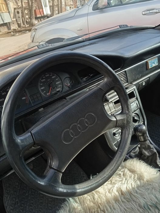 Продам машину Audi 100, 1989 г.в.