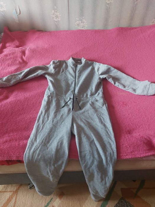 Продаю теплый комбинезон