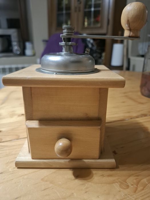 Ръчна ретро мелничка