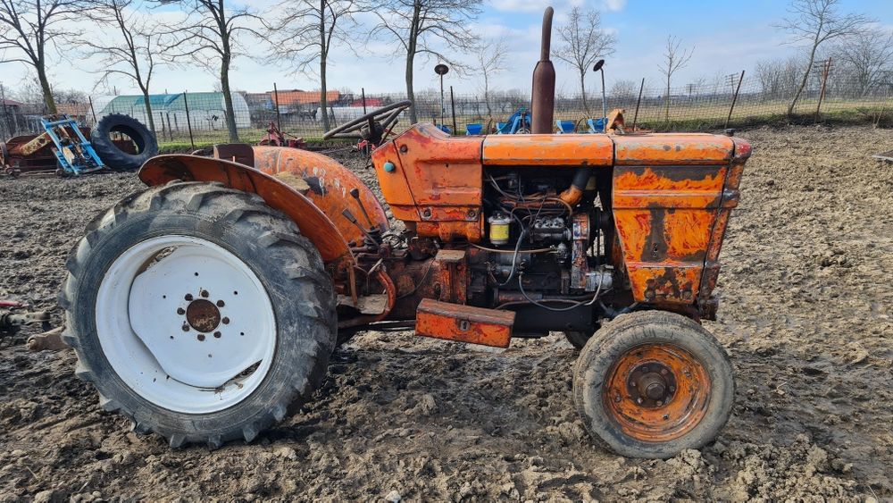 Vând utilaje  agricole 
Plug 2 brazde romanesc 
Cositoare turceasca 
G