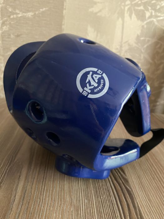 Шлем для тэквондо, каратэ