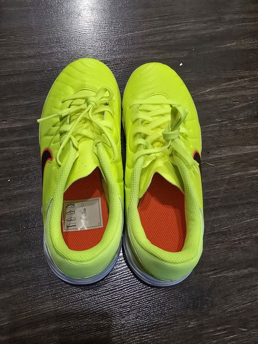 Футболни стоношки Nike Tiempo Legend 10 TF Jr размер 35