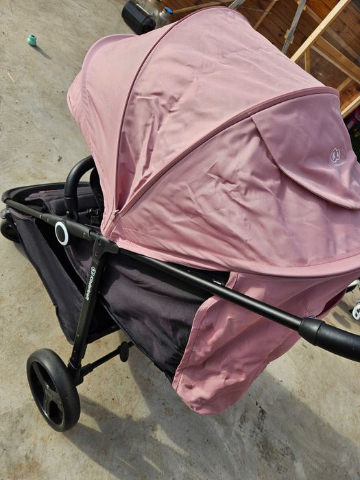 Vând cărucior KinderKraft grande plus și pătuț Kinderkraft