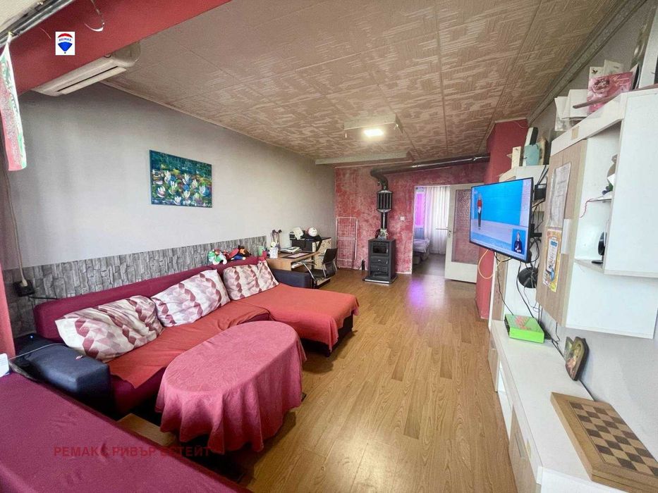 Четиристаен апартамент за продажба кв. Родина 1