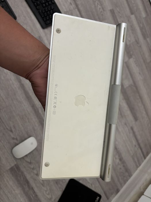 клавиш мышка apple