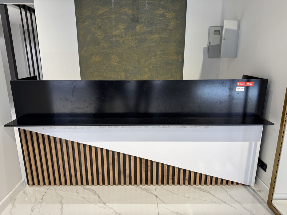 Ресепшен тумба, или тамбур