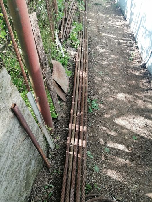 Vand 5 bare fier beton striat de 28mm lungime 12m + BONUS 3 buc. la 2.3m