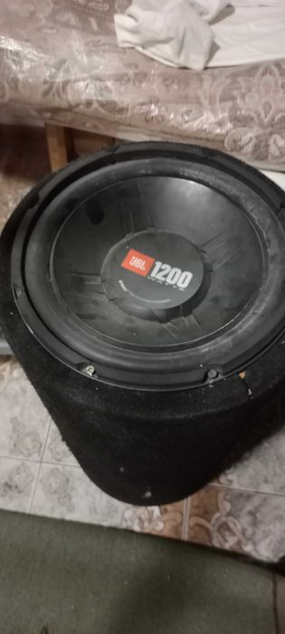 Сабвуфер провода и накопитель.