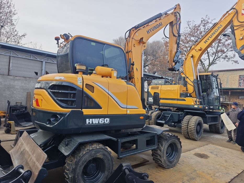 Экскаватор Hyundai HW60