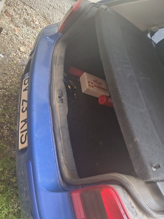 Vând golf 4 gpl motor 1.6