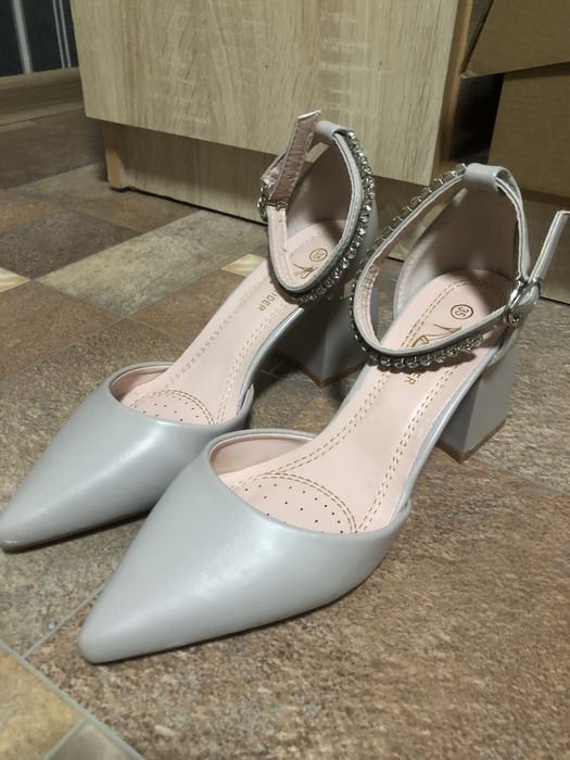 Лодочки, босоножки,туфли