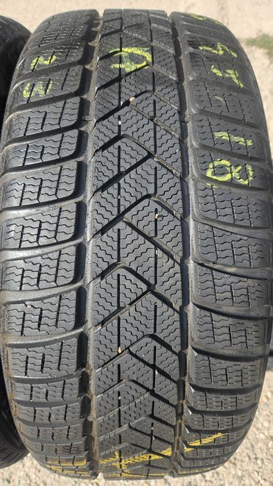 235/45 R18 • Iarna • Pirelli Sottozero 3 TO Elect PNCS 98V | 2 buc | DOT 2023 | Pret/buc
