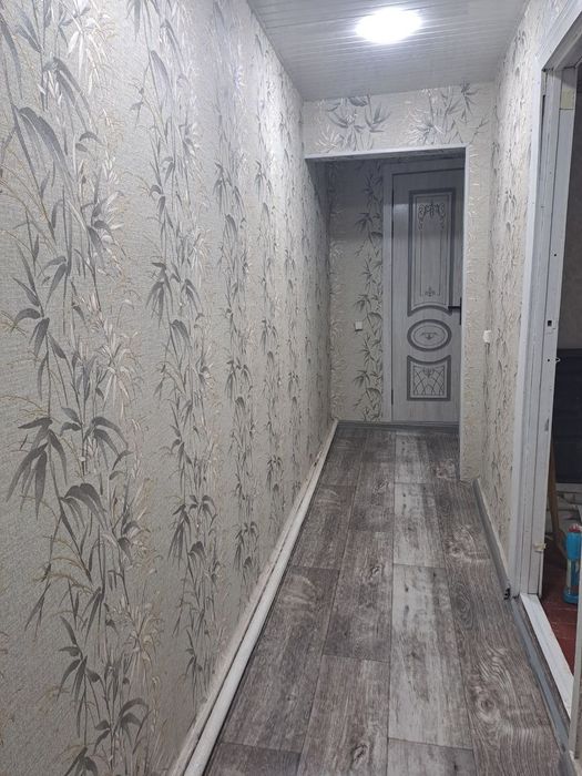 Продаётся 2/1/2 комнатная квартира Янгихаетский район Спутник 4.