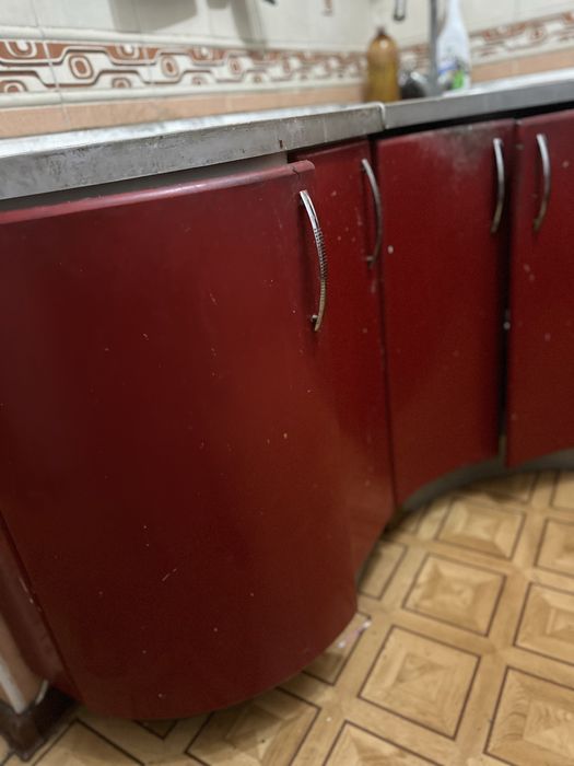 Продам кух гарнитур вместе с газом и мойкой