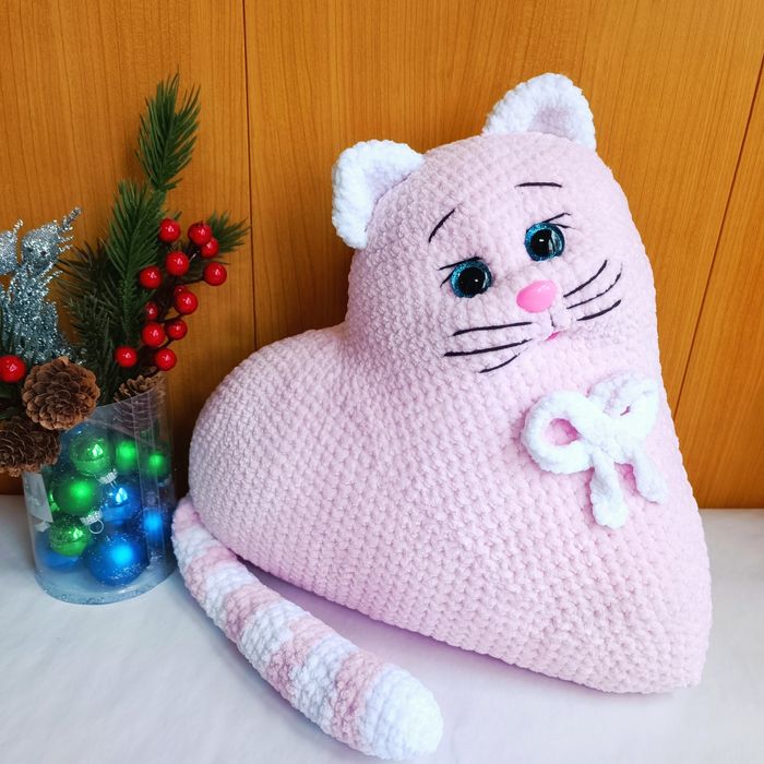 Вязанные игрушки, ручной работы.