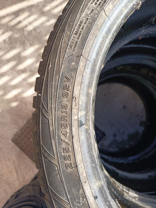 Anvelope M+S R19 225/45 Falken