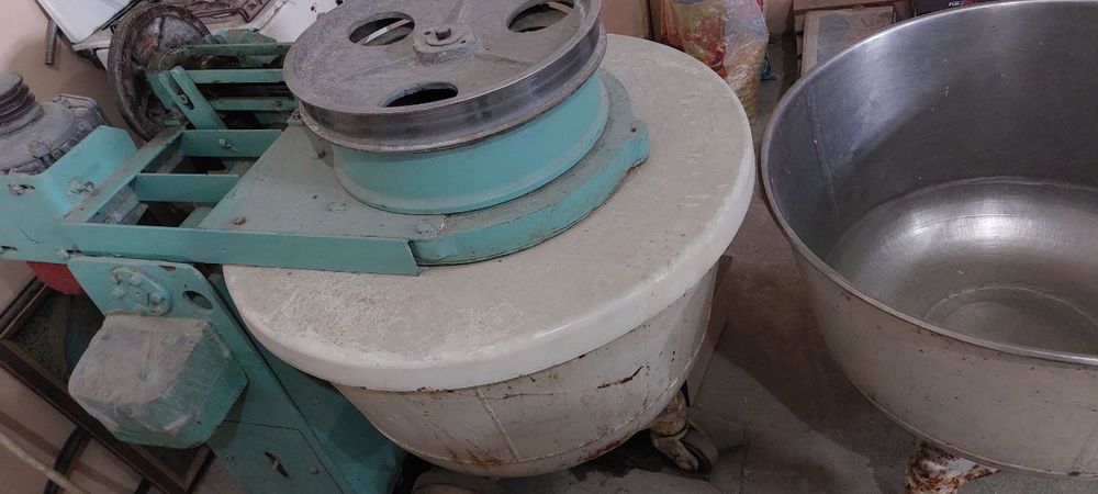 Tayyor non pech sotiladi