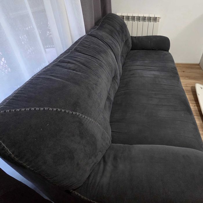 Триместен диван с опция разтягане