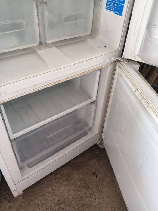 Холодильник Индезит