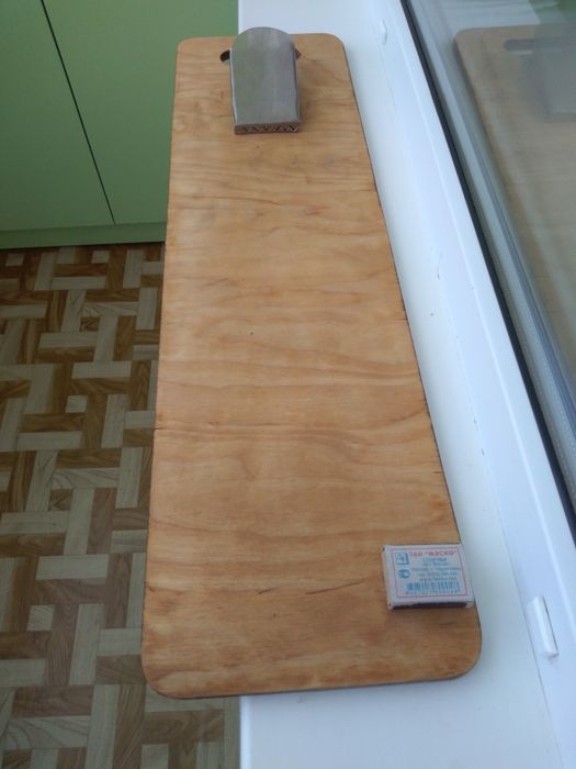 Доска для чистки рыбы с зажимом