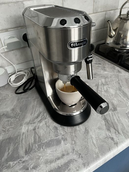 кофемашина Delonghi EC685M