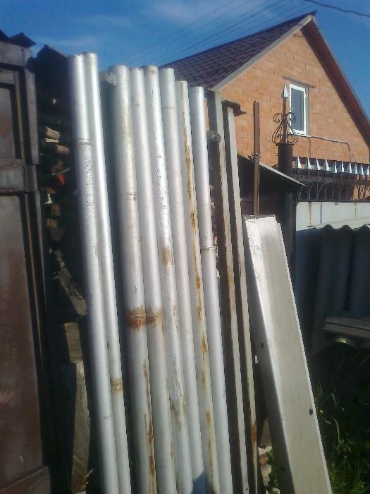 Продам стойки для ограды