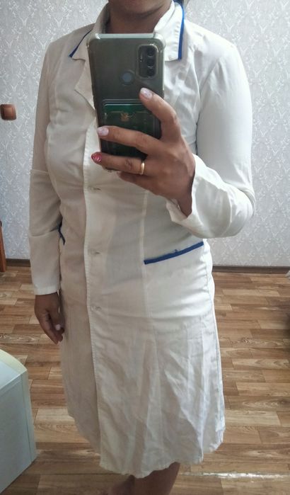 Продам медицинские халаты
