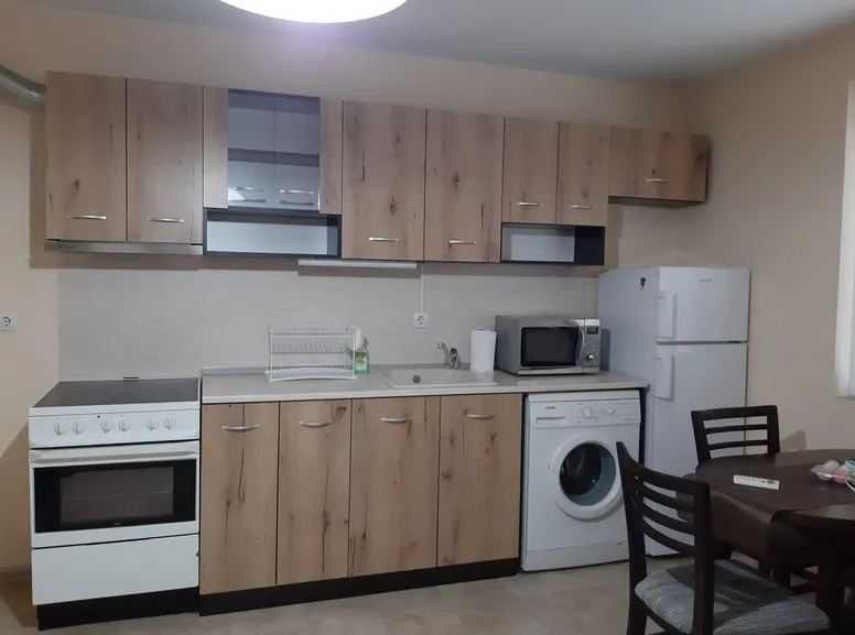 Дава се под наем Двустаен апартамент в Пловдив, Каменица 1 - 78 кв.м за 335 € - Снимка #2