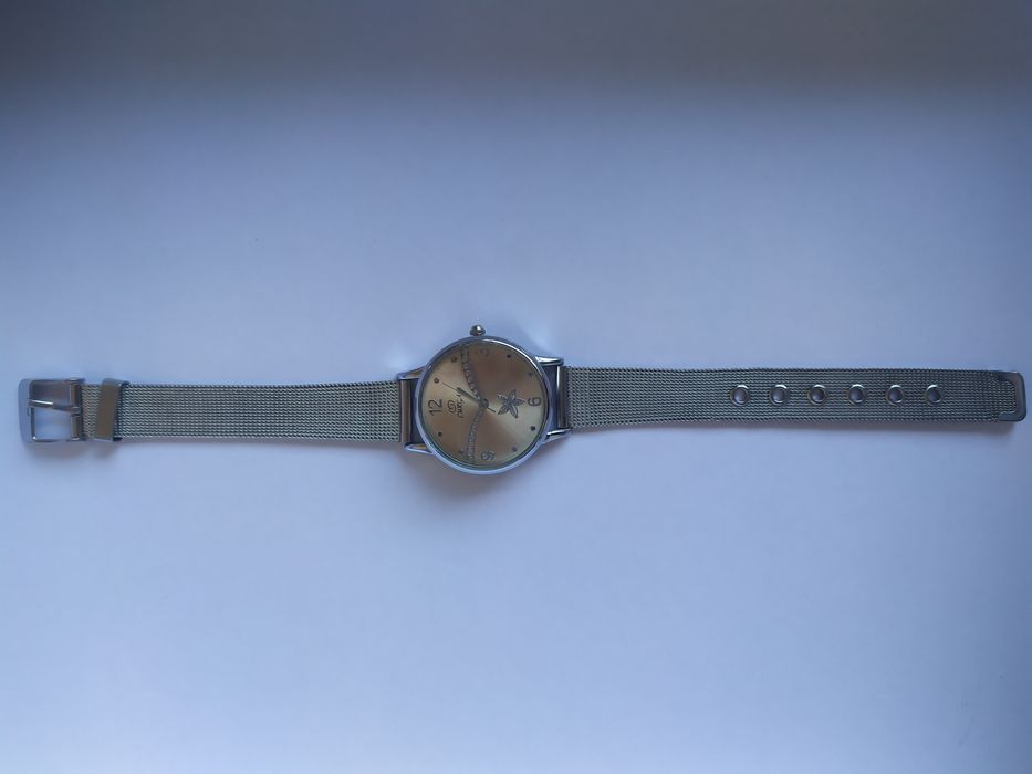 Женские часы "CURGA"