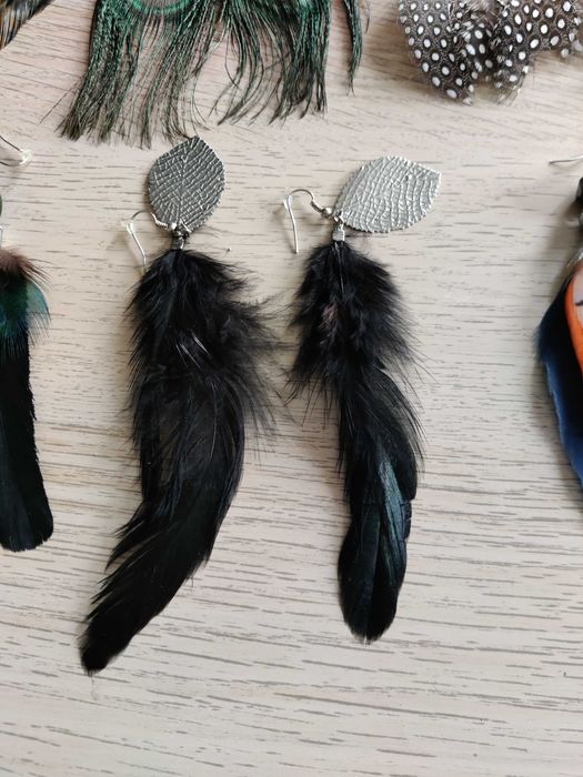 Продавам авторски обеци – дължина между 6 – 11 см.