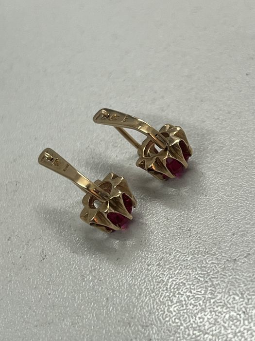 Золотые серьги 583