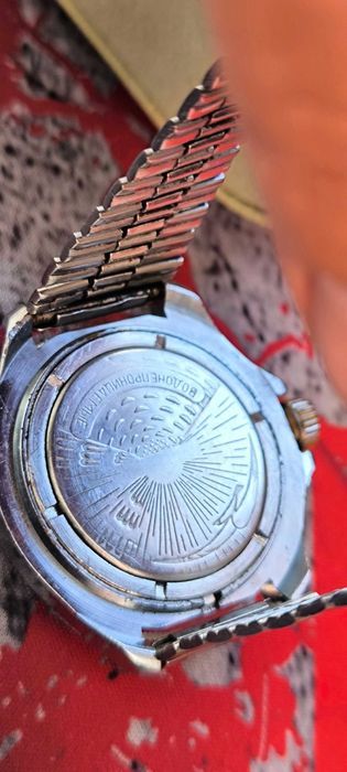 Сет часовници Восток