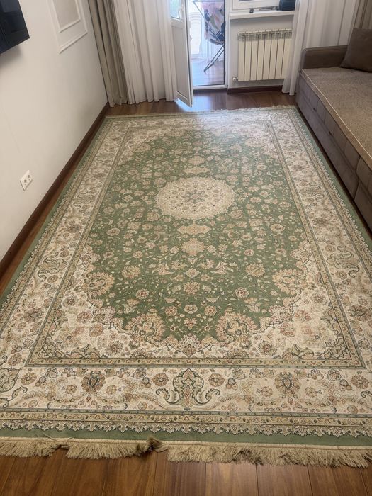 Продам бельгийский ковер 2.5/4 м