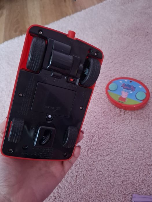 Колата с дистанционно пепа пиг peppa pig