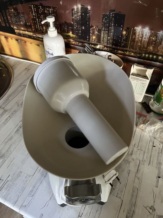 Электромясорубка Vitek