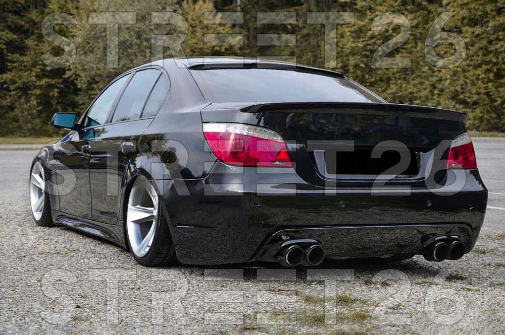 Difuzor Bara Spate BMW Seria 5 E60 E61 (03-10) M-Technik Negru Lucios