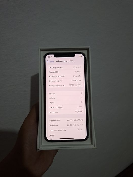 iPhone XS 64gb идеал