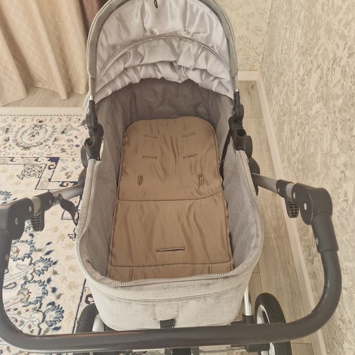 Продам детскую коляску