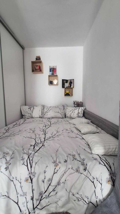 Apartament 3 camere in Onesti, langa primarie, etaj 2/4.