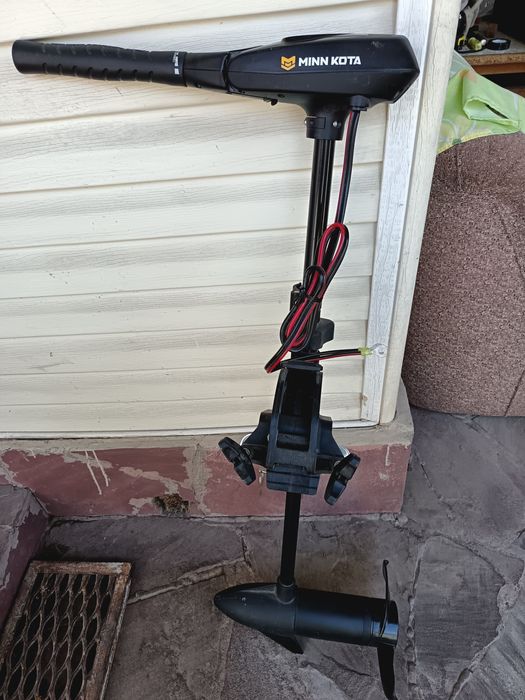 Лодочный электро мотор