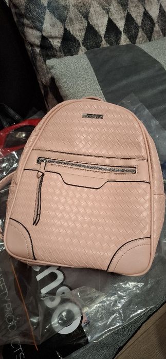 Нови и Запазени- Дамски-Раници!!!